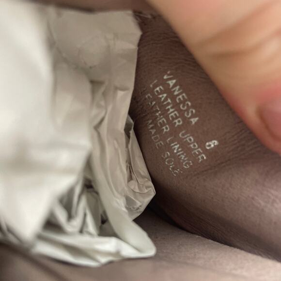 Chocolat Blu Vanessa Womens Sz 6 Platform Mules Taupe Gray - Picture 10 of 10